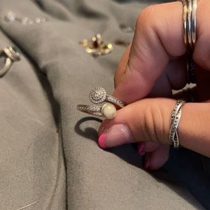 Pandora ring size 7, missing a gem. Sterling silver